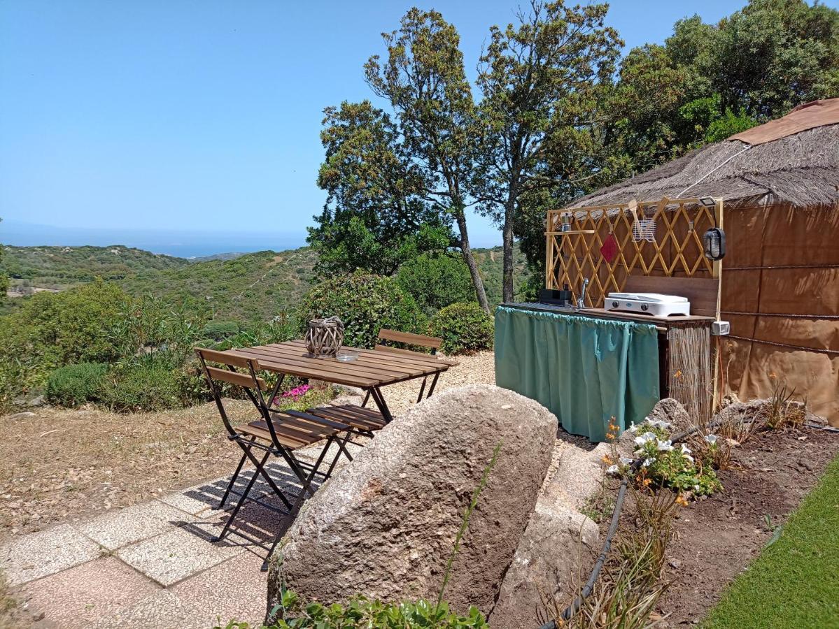 La Cera Farm Camping B&B Санта Тереза Галура Екстериор снимка