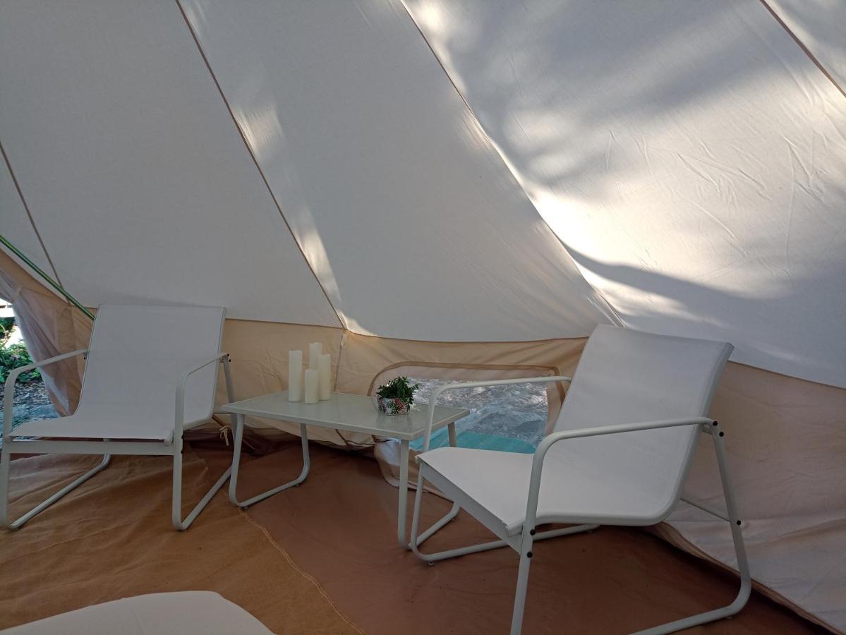 La Cera Farm Camping B&B Санта Тереза Галура Екстериор снимка