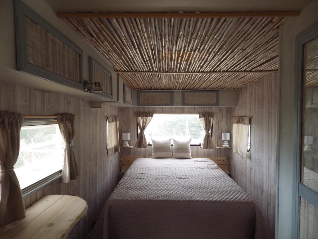 La Cera Farm Camping B&B Санта Тереза Галура Екстериор снимка
